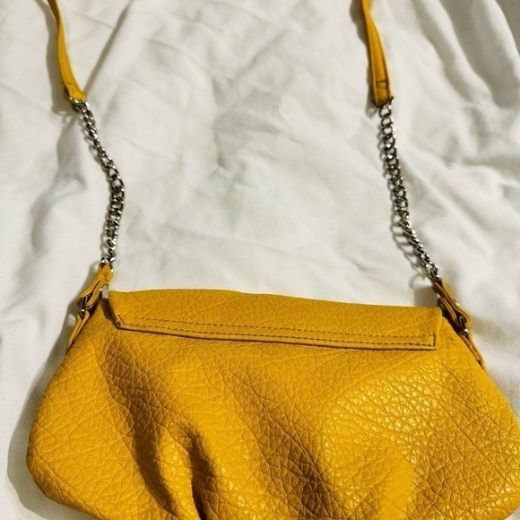 Y2K Nine West Crossbody Small Purse Mustard Color Vegan Chain Strap - Picture 3 of 3